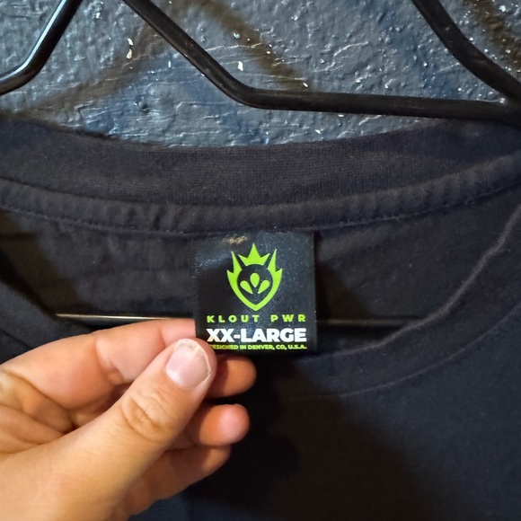 Klout PWR Black T-Shirt with Green Logo - Picture 3 of 4